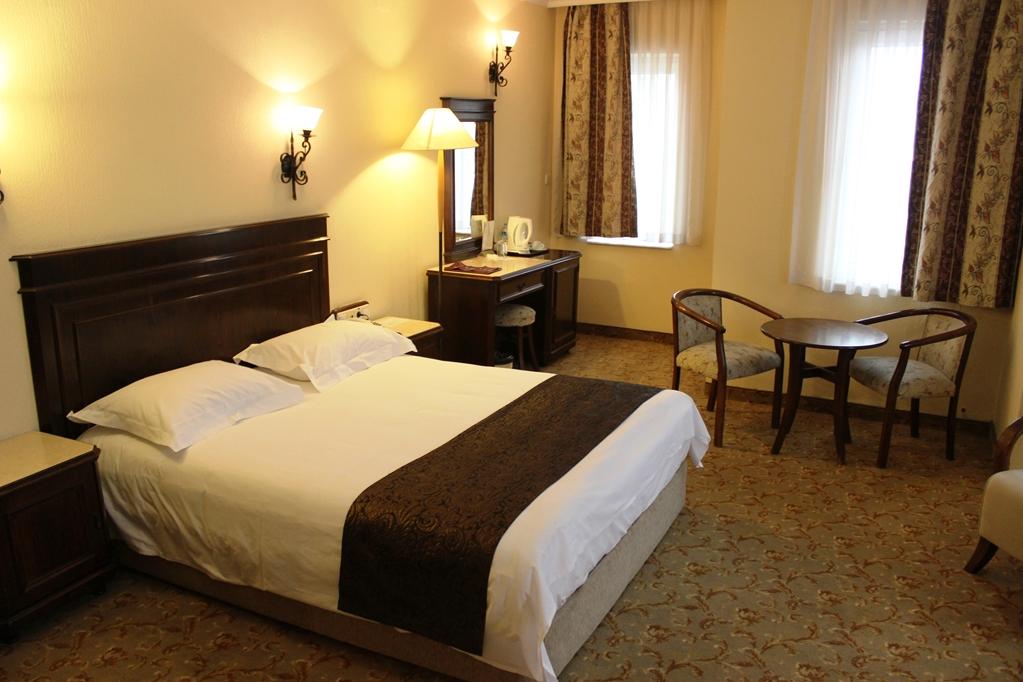 Montania Town Hotel Мудания Стая снимка