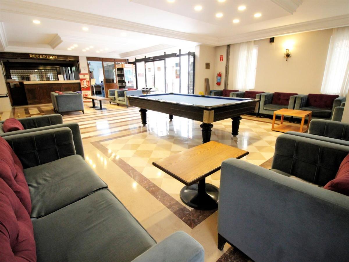 Montania Town Hotel Мудания Екстериор снимка