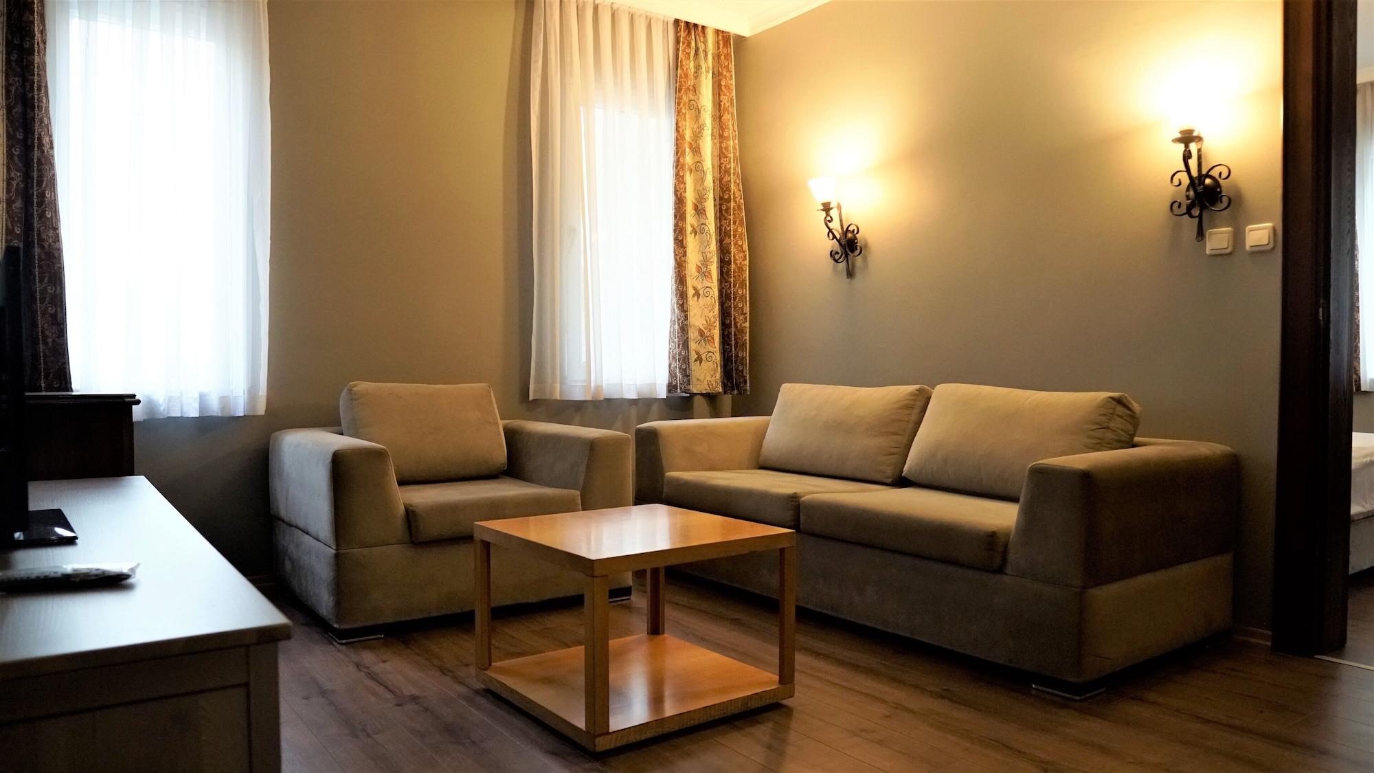 Montania Town Hotel Мудания Екстериор снимка