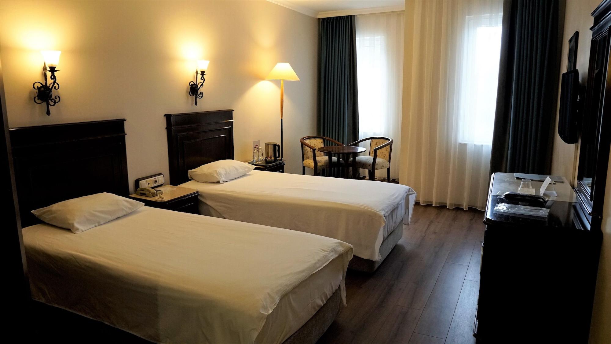 Montania Town Hotel Мудания Екстериор снимка