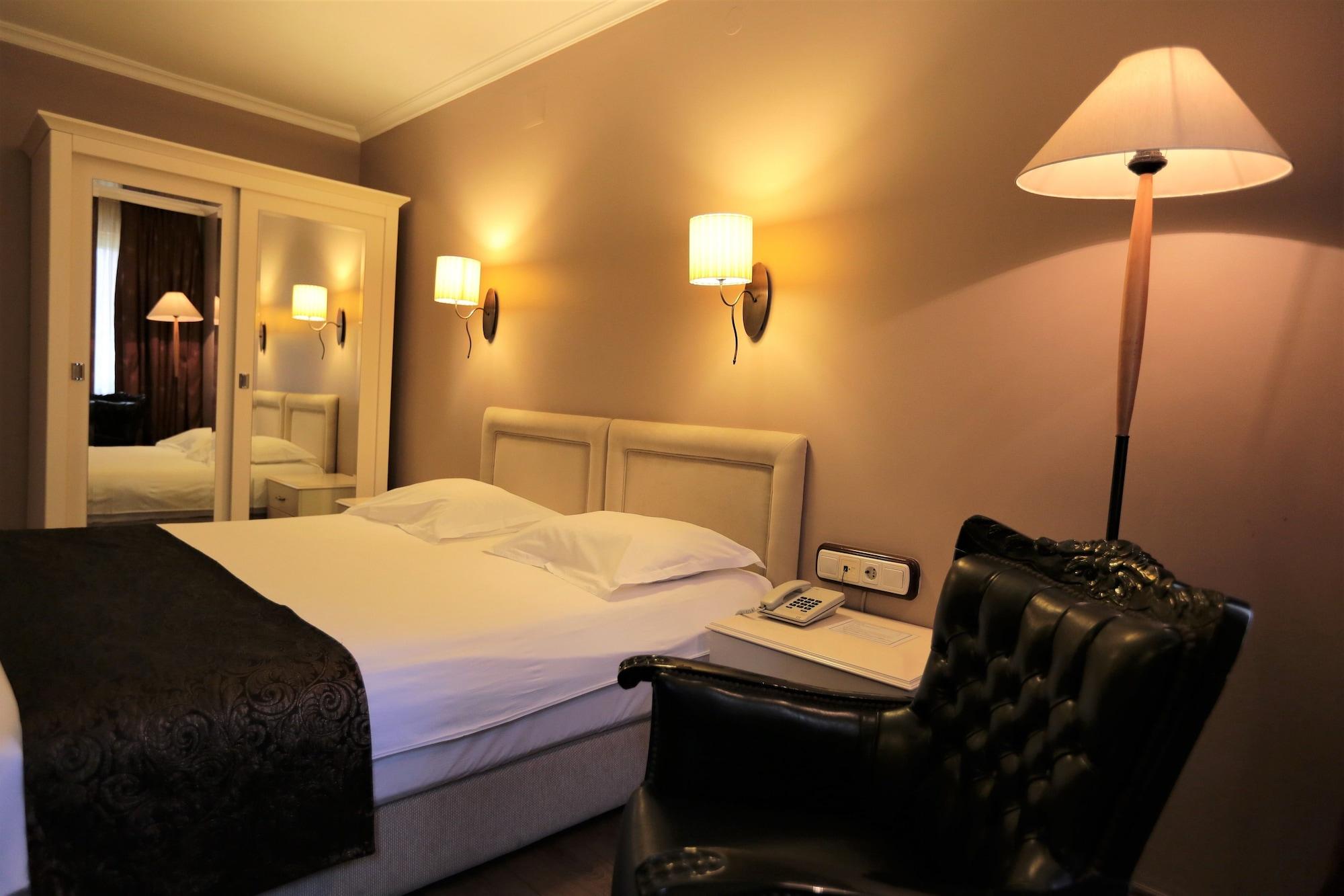 Montania Town Hotel Мудания Екстериор снимка