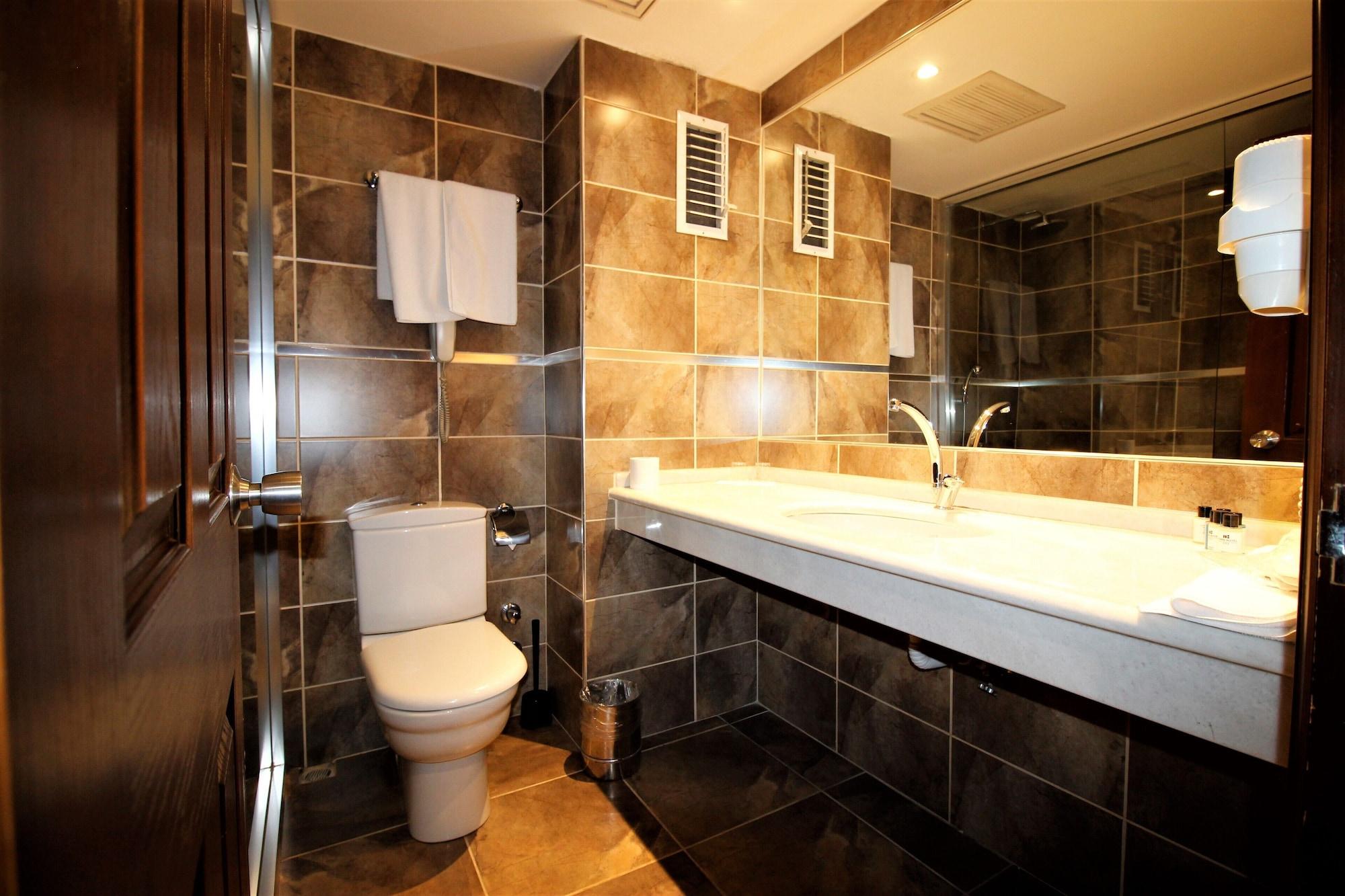 Montania Town Hotel Мудания Екстериор снимка