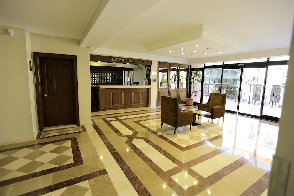 Montania Town Hotel Мудания Екстериор снимка