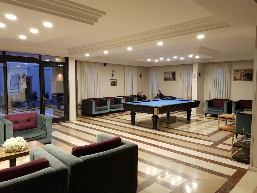 Montania Town Hotel Мудания Екстериор снимка