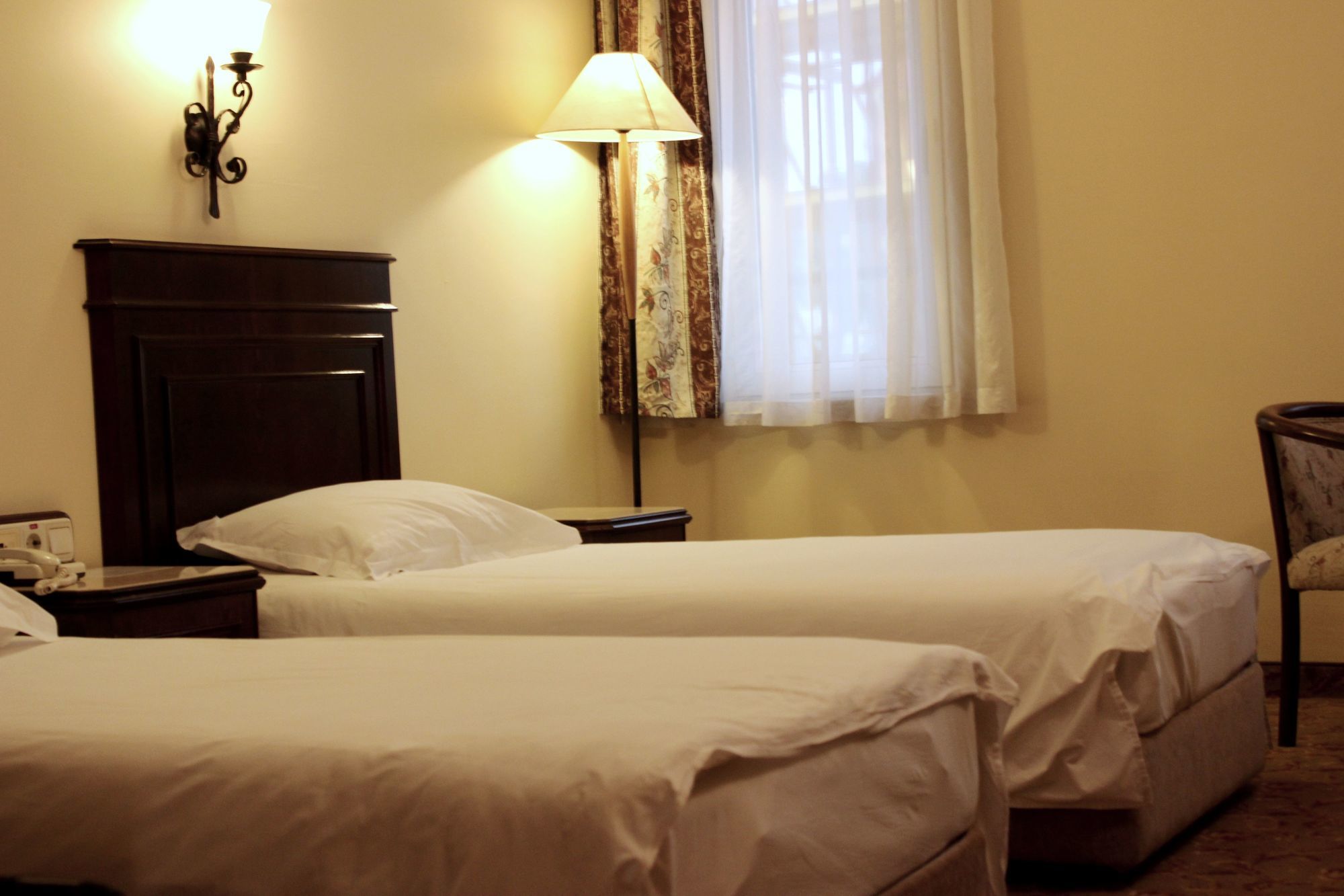 Montania Town Hotel Мудания Екстериор снимка