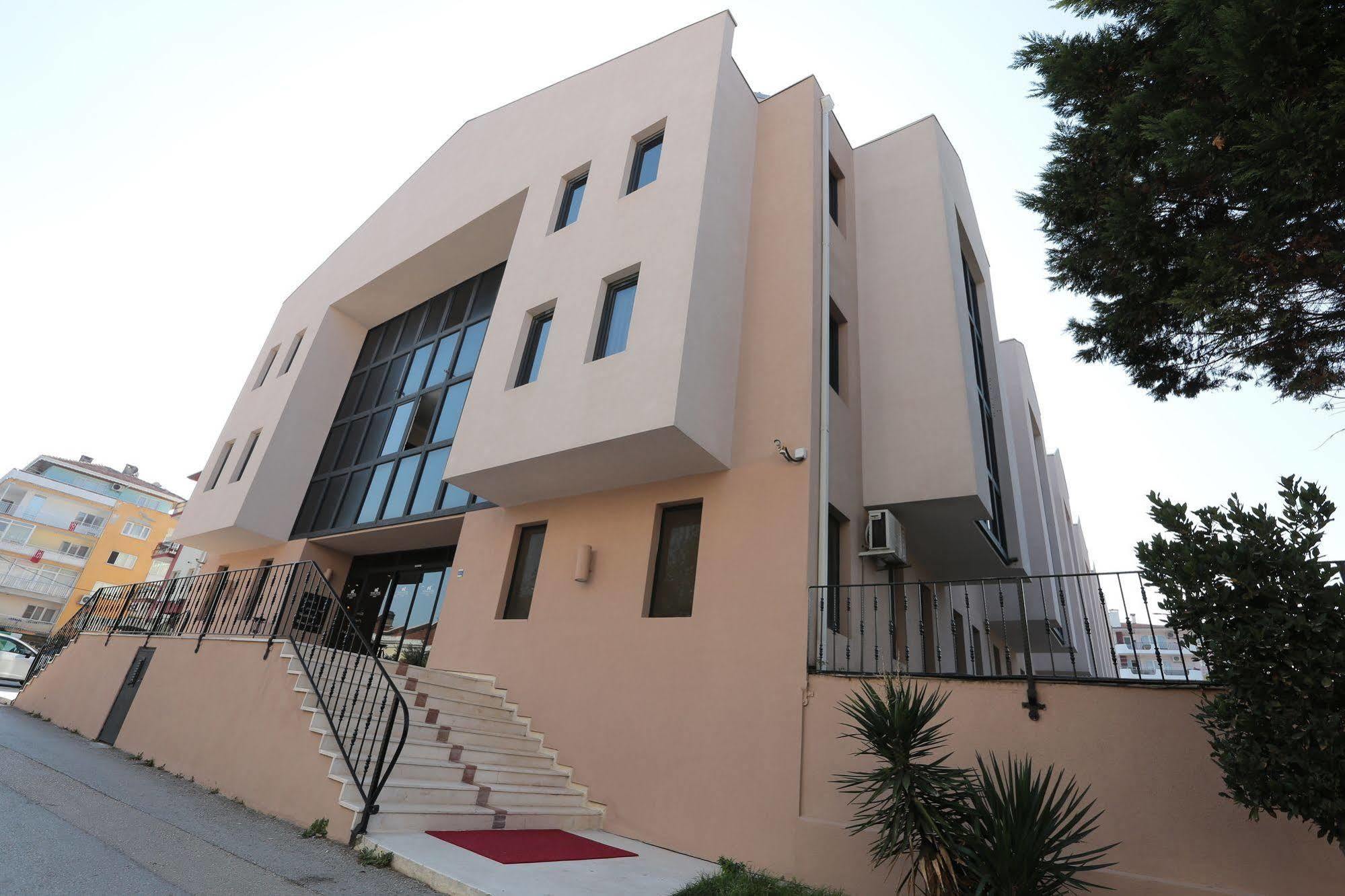 Montania Town Hotel Мудания Екстериор снимка