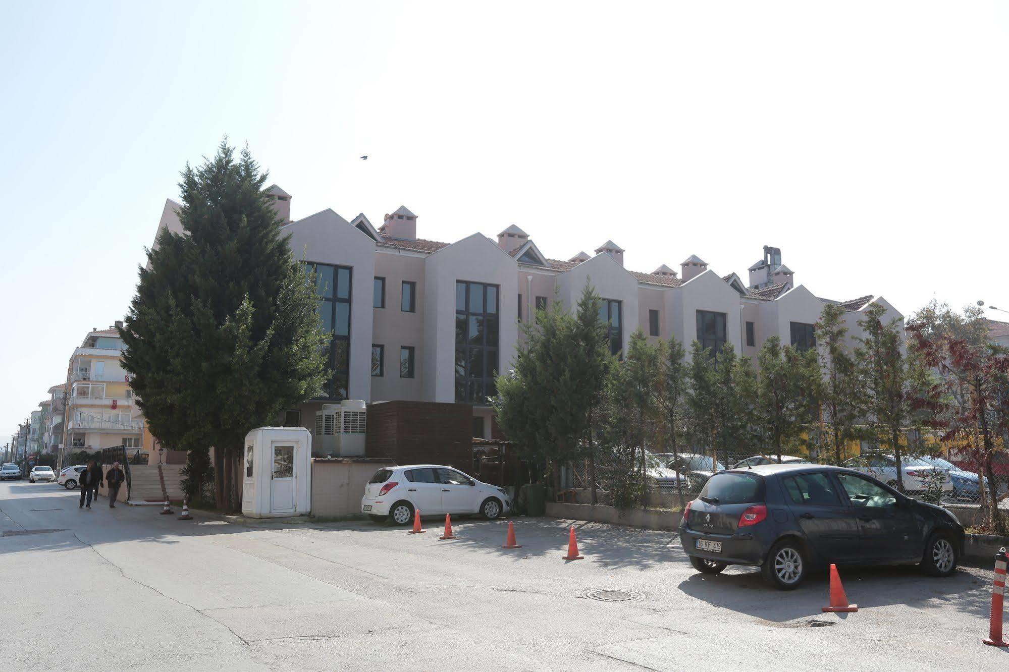 Montania Town Hotel Мудания Екстериор снимка
