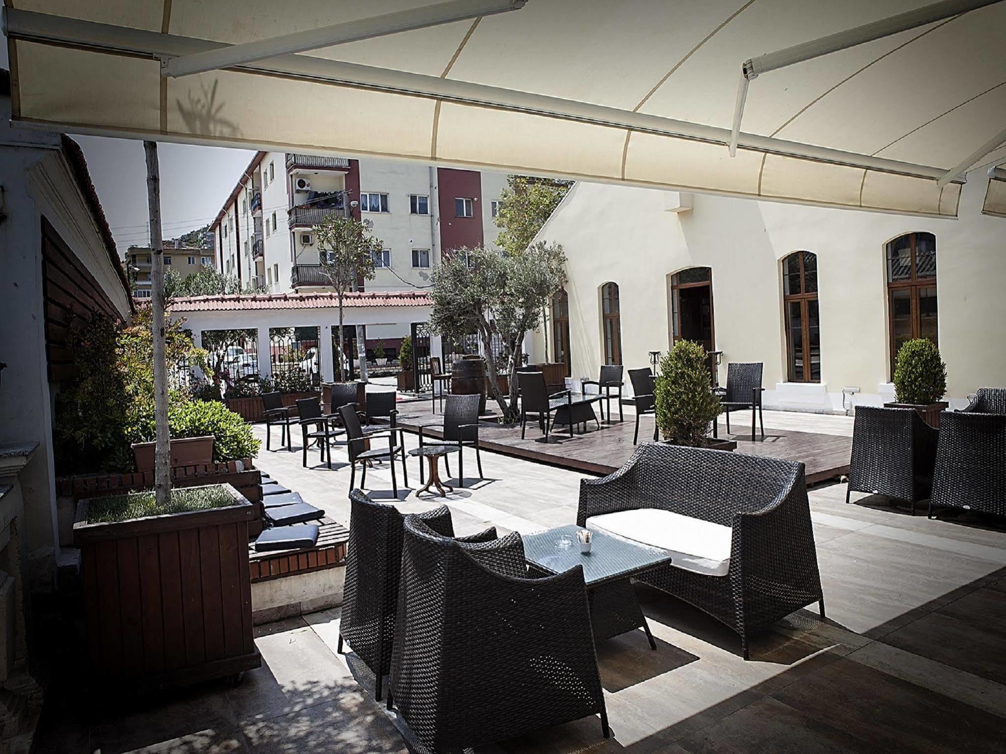 Montania Town Hotel Мудания Екстериор снимка
